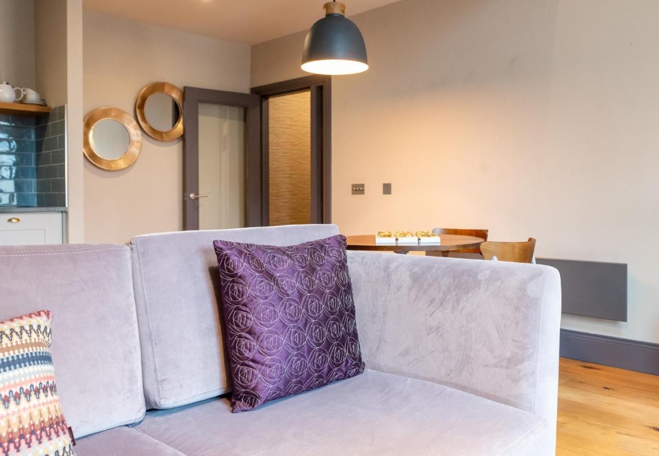 The Lawrance Luxury Aparthotel - הרוגייט מראה חיצוני תמונה