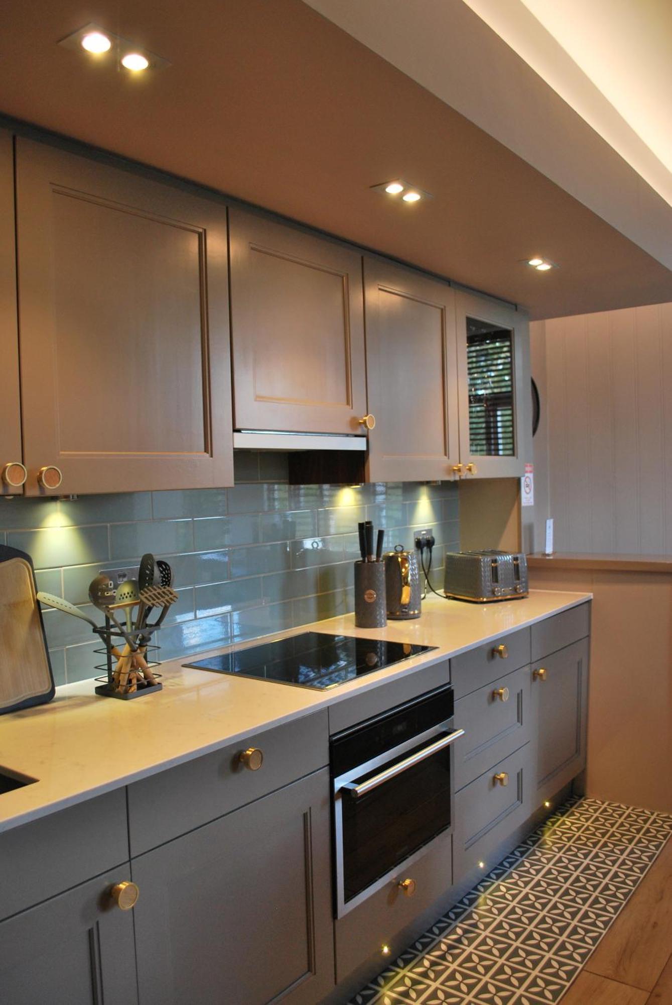 The Lawrance Luxury Aparthotel - הרוגייט מראה חיצוני תמונה