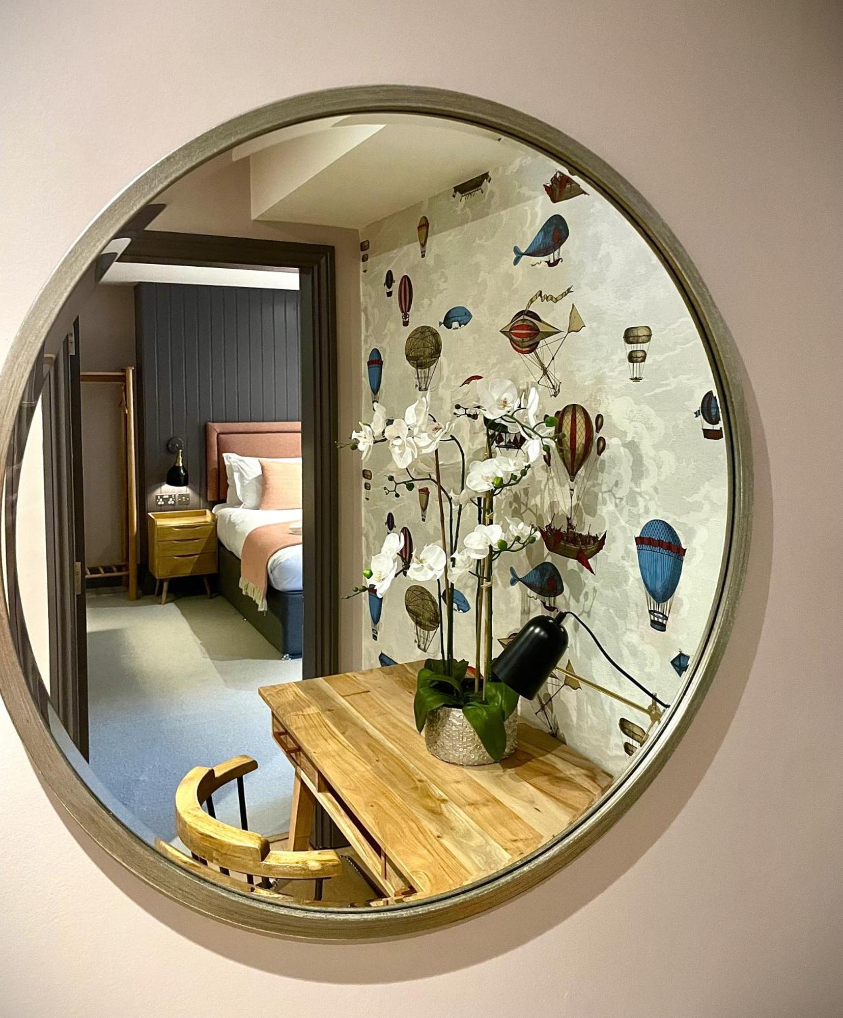 The Lawrance Luxury Aparthotel - הרוגייט מראה חיצוני תמונה