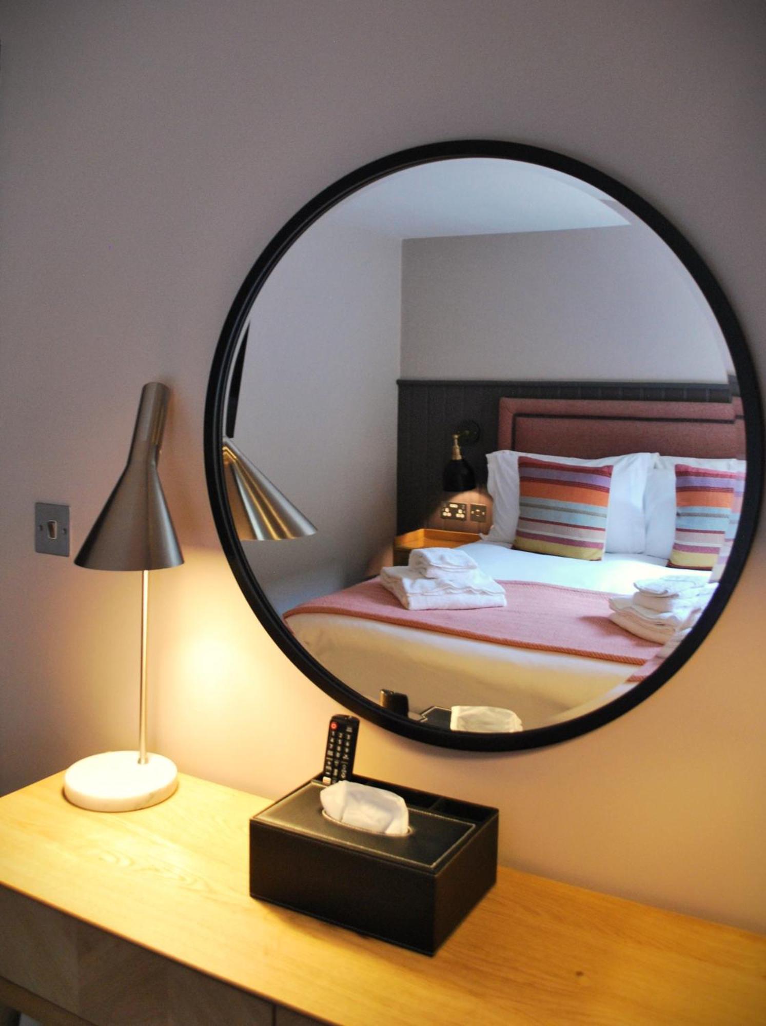 The Lawrance Luxury Aparthotel - הרוגייט מראה חיצוני תמונה