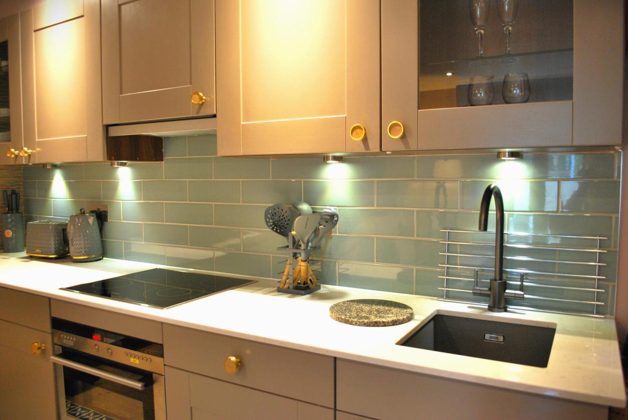 The Lawrance Luxury Aparthotel - הרוגייט מראה חיצוני תמונה